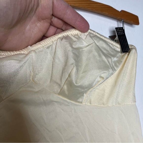 Vintage wonder maid strapless slip gown no cling USA union made size 36 - Picture 3 of 7
